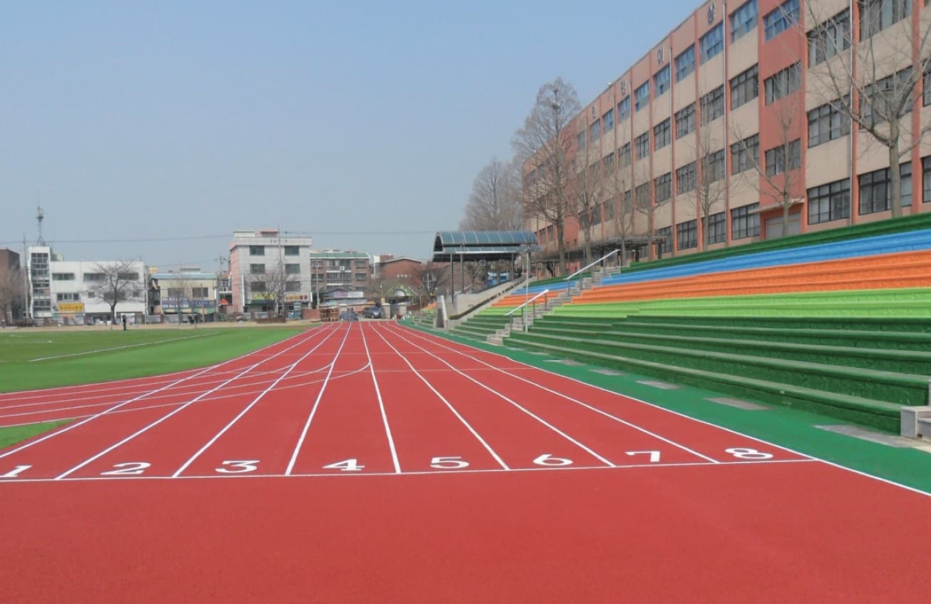 Elastic Packaging for sports facilities_ Athletic Track